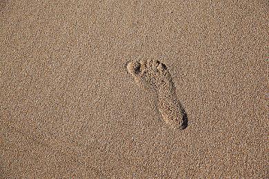 横版解谜动作游戏《Gift》将于5月9日发售